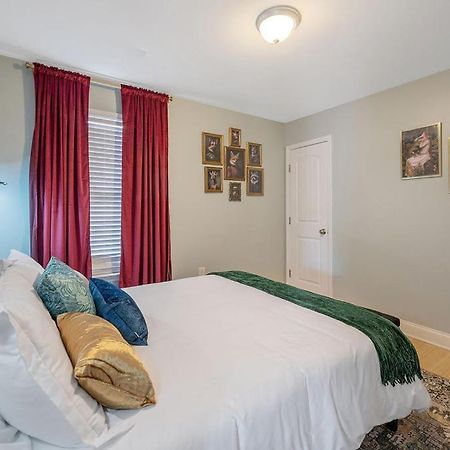 New Victorian Theme, 3Br, Lrg Backyard Close To Pnc Arena, Downtown, And Rdu Airport Ралей Екстериор снимка