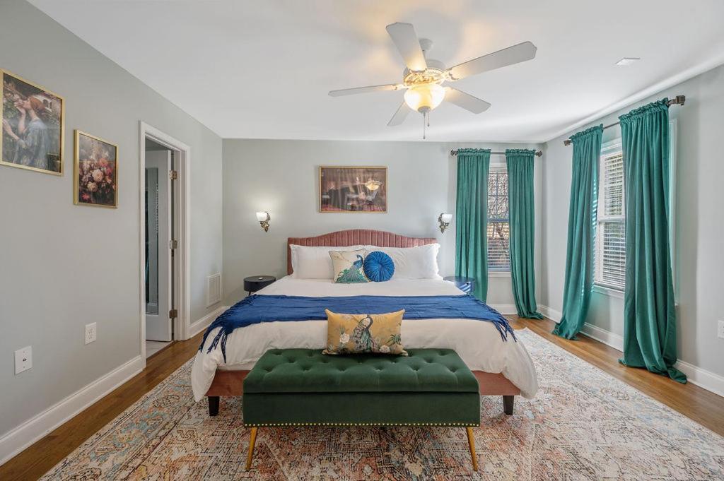 New Victorian Theme, 3Br, Lrg Backyard Close To Pnc Arena, Downtown, And Rdu Airport Ралей Екстериор снимка