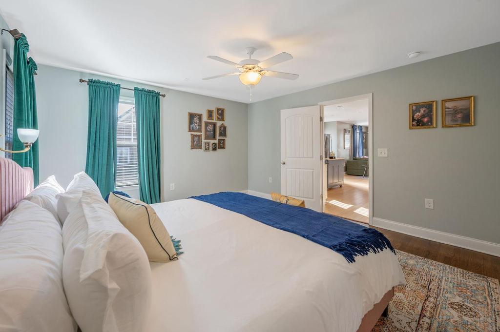 New Victorian Theme, 3Br, Lrg Backyard Close To Pnc Arena, Downtown, And Rdu Airport Ралей Екстериор снимка